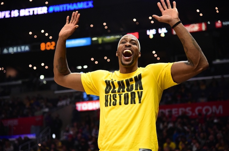 霍华德：NBA的政治和商业让人心累 球员为了下份合同只能取悦球队